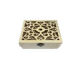 Boîte de rangement en bois de paulownia personnalisée, boîte à montres en bois sculpté, bac organisateur amovible pour emballage cadeau, fabrication artisanale, finition de qualité supérieure - Product Image 4