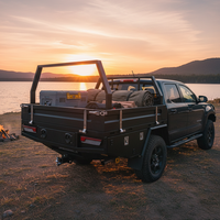 Plateau de camionnette personnalisé en aluminium durable argenté à double cabine avec boîte latérale et garde-boue pour le rangement d'outils
