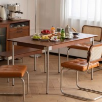 Table à manger en bois massif de luxe, design moderne, vente en gros d'usine, mobilier pour appartements et hôtels, ensemble 1 table et 4 chaises