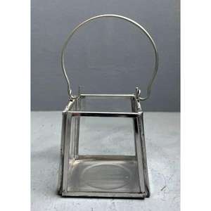 Votivo Decorativo Hecho con Hierro y Vidrio/Espejo, Utilizado para Productos de Joyería, Exhibición y Almacenamiento, Proveedor de la India - Product Image 1