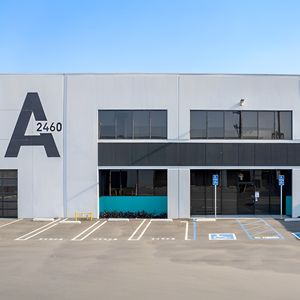 <span class=keywords><strong>Vente</strong></span> chaude : Entrepôt en acier à structure mezzanine extérieure, atelier en acier, haute résistance, nouvelle conception <span class=keywords><strong>de</strong></span> construction, production <span class=keywords><strong>de</strong></span> pliage - Product Image 4