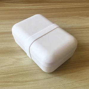 Biodegradable recyclable bamboo wooden bathroom soap box natural wood bar soap travel case holder with silicone band