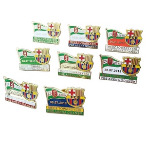 मेटल गोल्ड प्लेटिंग बटन बैकिंग फुटबॉल क्लब लैपल पिन बैज कस्टम लोगो हार्ड इनेमल पिन बैज - Product Image 2