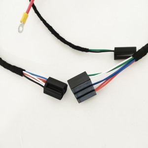 ชุดสายไฟแอมป์แบบกำหนดเอง สายเชื่อมต่อจากขั้วต่อไปยังขั้วต่ออื่นๆ - Product Image 1