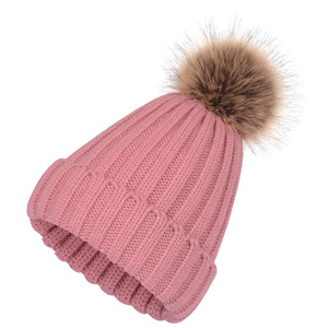 <span class=keywords><strong>Bonnet</strong></span> tricoté d'hiver pour <span class=keywords><strong>femme</strong></span> avec fausse fourrure en peluche Pom Warm 3D brodé Skull Cap pour la plage et les affaires - Product Image 4