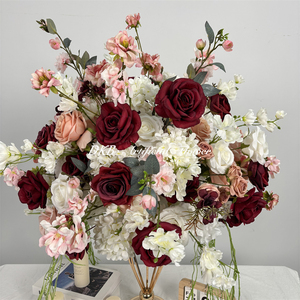 Boules de fleurs artificielles en soie rouge en gros pour la décoration de toile de fond de mariage, style moderne, boule de fleurs de rose - Product Image 3
