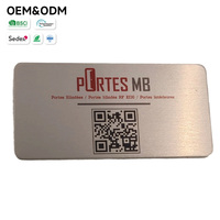 Placa de Identificación Personalizada de Acero Inoxidable con Impresión Negra, Etiqueta Plateada para Equipos con Logotipo Preciso y Texto Técnico