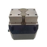 Etau pneumatique auto-centrant à 5 axes PH-04-160 pour le maintien des pièces sur machine CNC