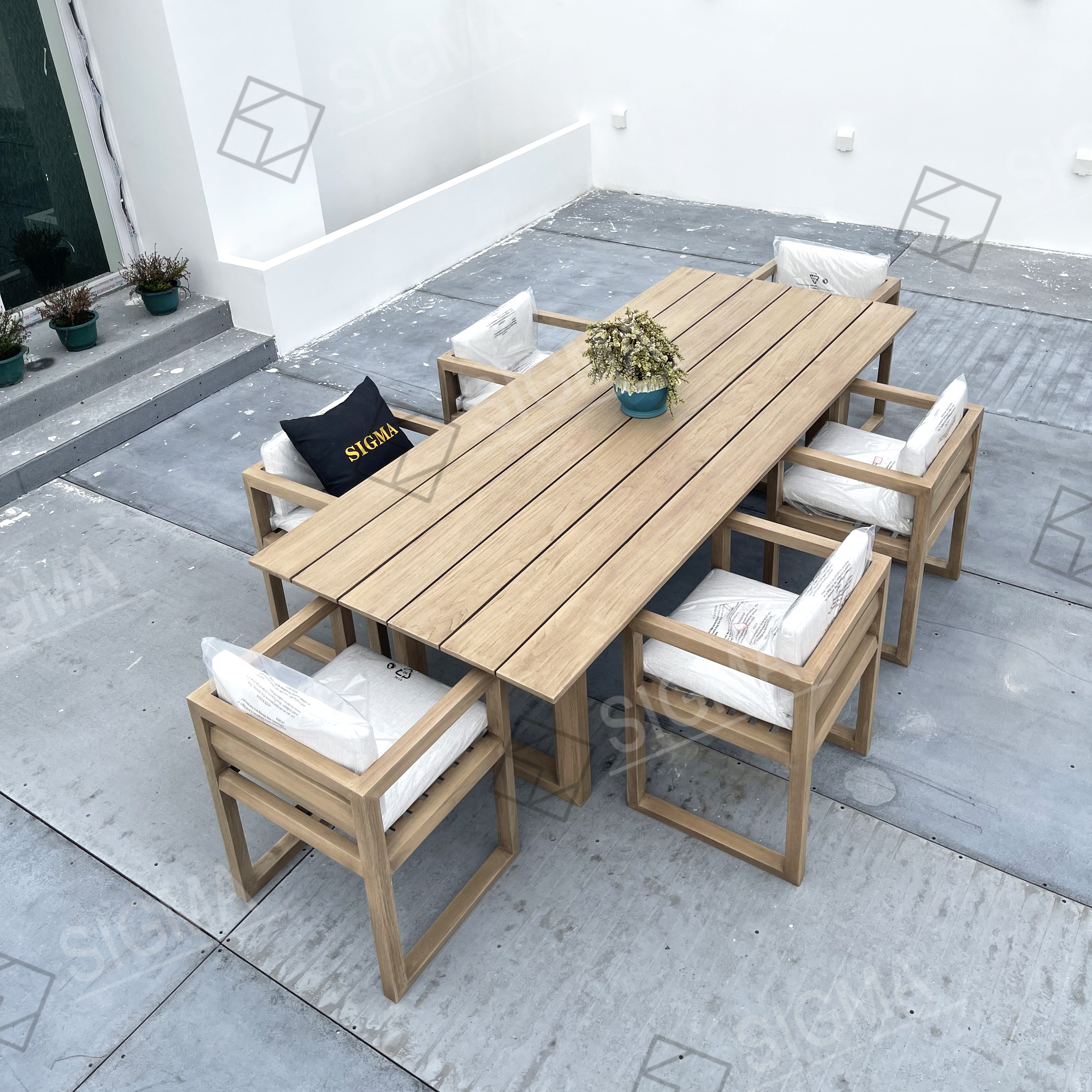 New All Weather Designer Minimalism Modern Outdoor Exterior Villa Patio Garden Villa Hotel Table Chair Set Furniture Dinning Set