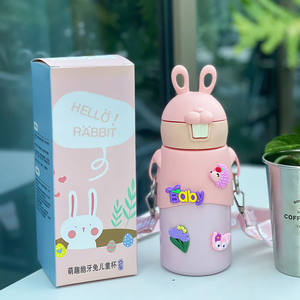 500Ml断熱ウォーターボトル3Dステッカーショルダーストラップ漫画かわいい漏れ防止二重壁ドリンクマグポータブル - Product Image 4