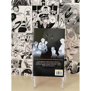 Couverture variante 200g pour la collection de livres Attack on Titan N.33 édition italienne avec livraison manuelle - Product Image 1