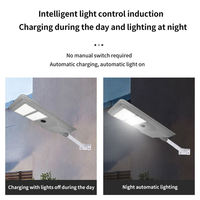 Lampadaire solaire LED IP65 100W 200W 300W 400W 500W de qualité commerciale pour extérieur