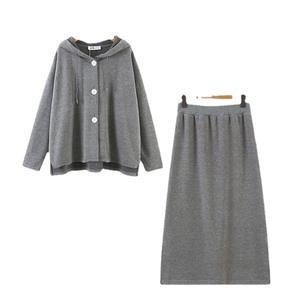ชุดเสื้อคลุมมีฮู้ดและกระโปรงผ่าข้าง Runqi สีเทา ผ้าฝ้ายถัก สำหรับผู้หญิงไซส์พลัส ชุดลำลอง แขนยาว สีพื้น - Product Image 1