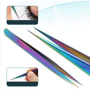 Lot de 4 outils d'extension de cils en acier inoxydable avec ciseaux à cils et sourcils et pince à épiler de volume Étui de couleur personnalisé - Product Image 4