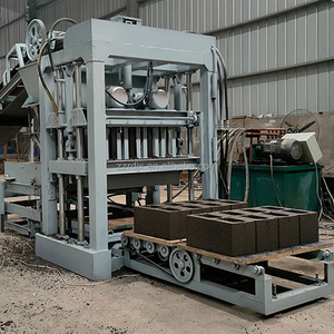 Dây chuyền sản xuất máy khối thủy lực hoàn toàn tự động <span class=keywords><strong>QT10</strong></span>-<span class=keywords><strong>15</strong></span>, máy khối rỗng sáng tạo - Product Image 1