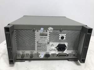 1 Pcs HP 8648D Générateur de signaux RF synthétisés, 9 kHz à 4000 MHz - Product Image 5