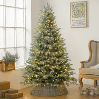 Arbre de Noël floqué de neige artificielle de haute qualité arbres de Noël artificiels uniques 6ft 7ft LED arbres de Noël avec des lumières