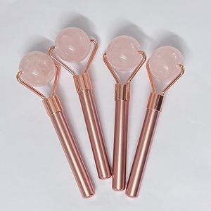 Instrument de beauté faciale Jade guasha en matériau de jade - Product Image 1