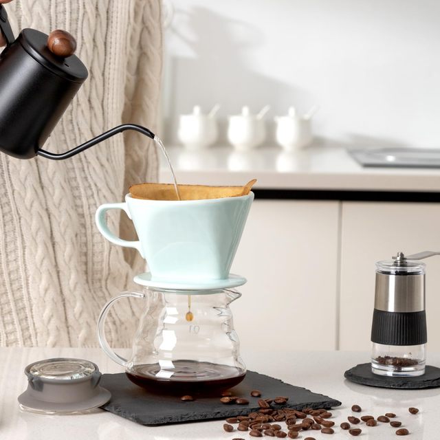 Portable Eco-friendly Classic Ceramic Coffee Dripper 3 Holes Flat Bottom Slow Filter Home Office Travel Brewing Customized Color