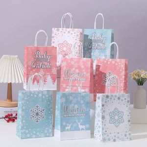 Bolsa de Regalo de Papel Navideña Personalizada, Diseño de Lujo para Compras con Copos de Nieve Invernales, Elegante y Personalizada - Product Image 1