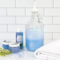 Bouteille distributrice en verre de 64 oz (1,9 L) avec pompe, grand bidon avec pompe pour distributeur de savon à lessive, détergent liquide, assouplissant pour tissus
