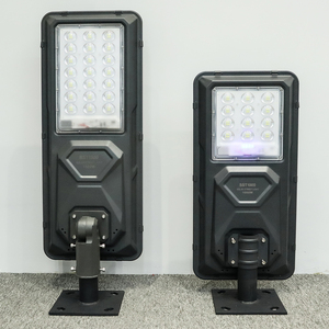 Lampione Solare da 2000W in Acciaio Zincato Antiruggine con Sensore di Movimento Radar Intelligente per Autostrade del Sud-Est Asiatico - Product Image 3