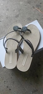 Sandalias de moda con suela de paja para verano, con pedrería plateada y flores, para mujer, sandalias planas para playa y exteriores, sandalias cómodas para dama. - Product Image 4