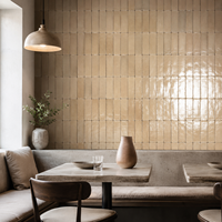 Carreaux de céramique émaillés faits à la main de style marocain, carreaux carrés et carreaux métro multi-tailles pour crédence de cuisine et mur de salle de bain en stock
