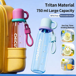 Bouteille d'eau Tritan avec paille, gourde de sport portable avec sangle, grande capacité, réutilisable pour les voyages et les activités de plein air - Product Image 4