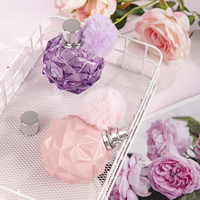 Vente en gros de parfum Eau de Parfum 100 ml, parfum en vrac, vaporisateur de parfum avec parfum de luxe pour la vente au détail avec pompon