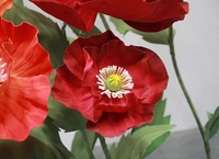 Base de tige de style simple de fleurs de coquelicot artificielles géantes élégantes faites à la main pour les décorations d'intérieur mariages Senior Design Made EVA