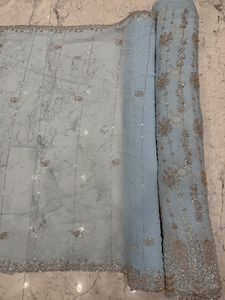 Tissu en soie pure de haute qualité, léger, élégant et durable, parfait pour la couture de vêtements, les créateurs de mode et la décoration intérieure - Product Image 4