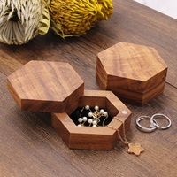 Koa bois rotatif hexagone en bois massif boîte à bagues mariage boîte en noyer petite boîte à bijoux de voyage