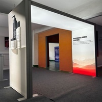Stand d'exposition moderne modulaire 10x20 pi à LED rétroéclairé avec graphique SEG, portable, à sublimation par transfert thermique, pour événements promotionnels et salons professionnels