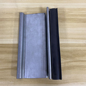 Promotion <span class=keywords><strong>Prix</strong></span> Usine : Extrémité de lamelle avec bande de caoutchouc anti-poussière pour bas de rideau de volet roulant - Product Image 5