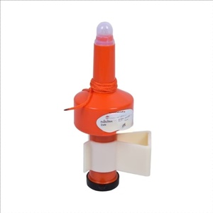 Lampe <span class=keywords><strong>de</strong></span> <span class=keywords><strong>sauvetage</strong></span> rechargeable à batterie au lithium orange à faible consommation et longue durée <span class=keywords><strong>de</strong></span> vie <span class=keywords><strong>pour</strong></span> équipage <span class=keywords><strong>de</strong></span> yacht et <span class=keywords><strong>bateau</strong></span> - Product Image 1