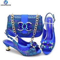 Ensemble chaussures et sac italiens Sinya, chaussures à talons hauts violettes et pochette assortie, ensemble chaussures et sac pour femme pour les soirées