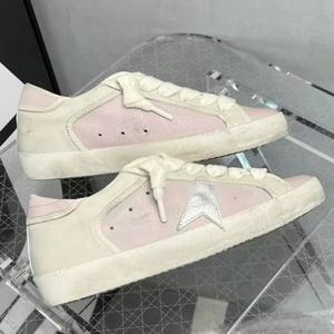 รองเท้าหนังสีชมพูสไตล์วินเทจสำหรับผู้หญิง คุณภาพหรูหรา ประดับดาวสีเงิน พร้อมเชือกผูก ดีไซน์สปอร์ตแบบลำลอง เหมาะสำหรับทุกฤดูกาล - Product Image 6