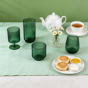 Flûtes <span class=keywords><strong>à</strong></span> champagne élégantes personnalisées en plastique incassable, style vintage, avec nervures, pour <span class=keywords><strong>vin</strong></span> et eau, couleur vert ondulé - Product Image 3