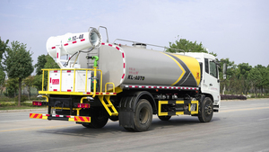 Camion pulvérisateur d'eau personnalisable 4x2 Dongfeng à double essieu arrière, 20 mètres cubes, diesel Euro 3, pour la suppression de la poussière et l'arrosage des espaces verts - Product Image 4