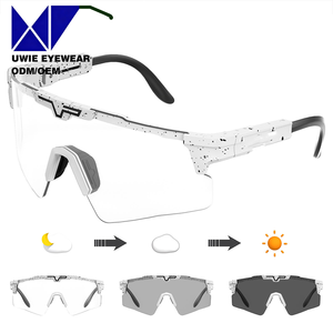 Gafas de Ciclismo Deportivas sin Montura con Lentes Fotocromáticas Polarizadas UV400 TR90, Talla 70-39-110, Personalizadas OEM, para Adultos Unisex, de Fábrica - Product Image 3