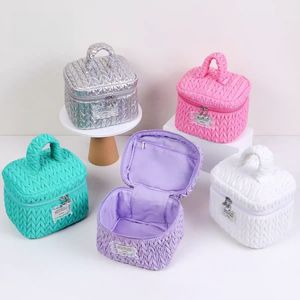 Multicolor <b>Quilted</b> <b>Makeup</b> <b>Bag</b> Set Durable Waterproof Nylon Multi-Strand Quilting Vehicle-logo For Travel - Product Image 1