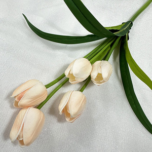 Meici Vente en gros <span class=keywords><strong>de</strong></span> bouquets <span class=keywords><strong>de</strong></span> <span class=keywords><strong>fleurs</strong></span> <span class=keywords><strong>de</strong></span> tulipes artificielles à 5 têtes, petits et bon marché, pour mariage et décoration <span class=keywords><strong>de</strong></span> Noël - Product Image 4