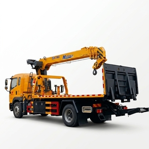 Camion de dépannage HOWO 4x2 avec grue hydraulique et plateau inclinable pour le récupération des véhicules en panne sur route - Product Image 5
