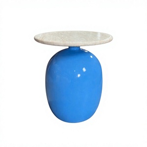Table d'appoint ronde bleue moderne pour salon d'appartement, mobilier durable et écologique en GFRC, facile à assembler - Product Image 1