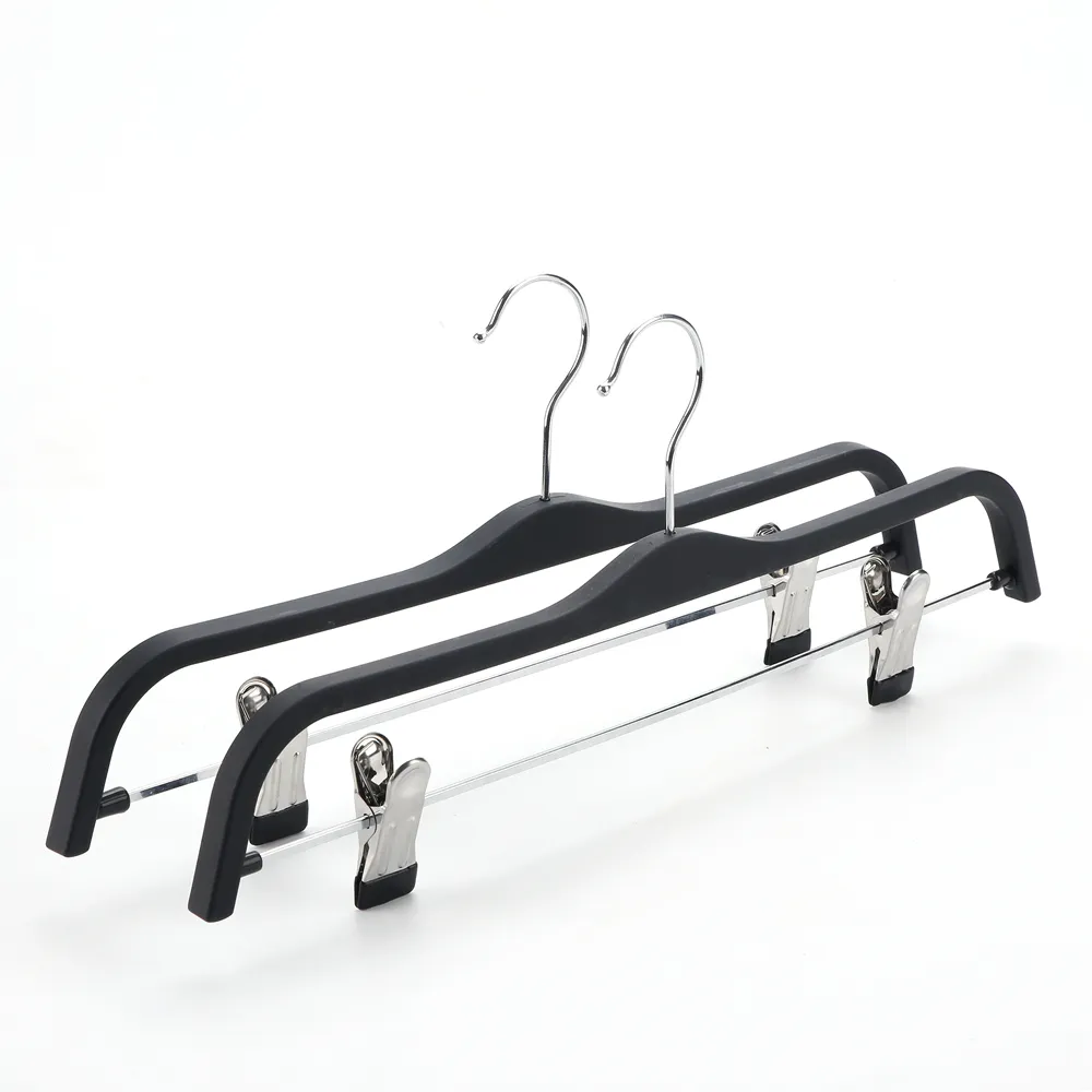 Hot Sell Zwarte Plastic Hanger Doeken Hanger Met Metalen Clips