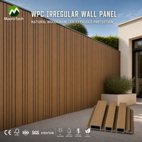 Panneau mural irrégulier moderne en WPC à grain de bois naturel teck, revêtement extérieur coextrudé pour jardin, patio, façade et décoration intérieure