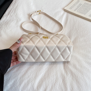 <span class=keywords><strong>Sac</strong></span> Boston matelassé à motif losanges pour <span class=keywords><strong>femme</strong></span> avec chaîne dorée, logo personnalisé, style de luxe, <span class=keywords><strong>sac</strong></span> à bandoulière - Product Image 3