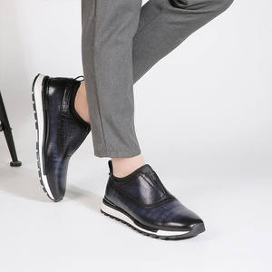 <span class=keywords><strong>รองเท้า</strong></span>หนังทำมือแบบสวม สไตล์ยุโรป พื้นหนา ลายหนังจระเข้ขัดเงา - Product Image 4