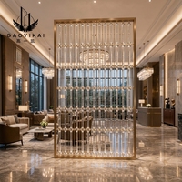 Paravent suspendu en cristal texturé de luxe avec cadre métallique, séparateur de pièce pour hôtel, décoration intérieure, panneau mural en cristal artistique personnalisé